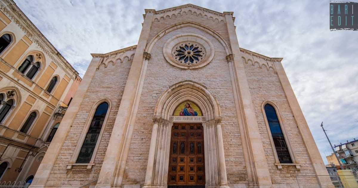Bari, la storia del Redentore: quel "faro" neogotico che si erge ai margini del rione Libert�